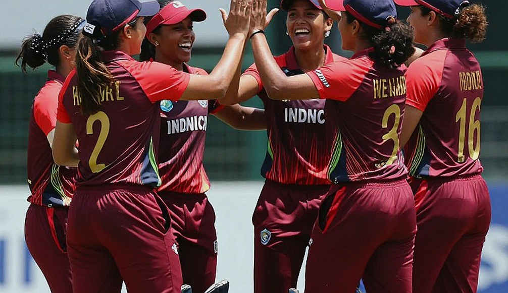 ढाका में 177/3: शादमान का संयम, वॉरिकन का डबल स्ट्राइक और एक अधूरी बढ़त ढाका में 177/3: शादमान का संयम, वॉरिकन का डबल स्ट्राइक और एक अधूरी बढ़त