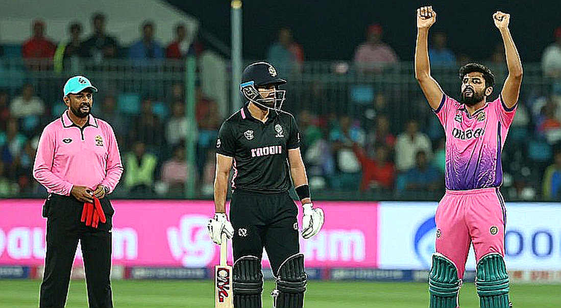 Zimbabwe's Two Changes, Farooqi's Return: The Real Story Buried in a Three-Line Team Update Zimbabwe's Two Changes, Farooqi's Return: The Real Story Buried in a Three-Line Team Update