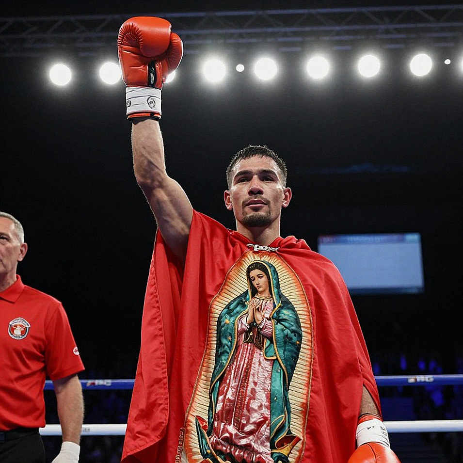 Boxing's Real Transfer Window: Redrawn Weight Classes, Railway Jobs and the LA28 Ladder Boxing's Real Transfer Window: Redrawn Weight Classes, Railway Jobs and the LA28 Ladder